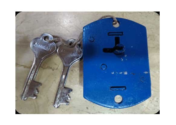 NANDAN BHATIA LOCK (6L- 2 FLAT BCP KEY)